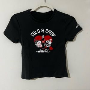 Coca Cola Dark Grey Tee “Cold & Crisp” Graphic Tee Size M (medium)